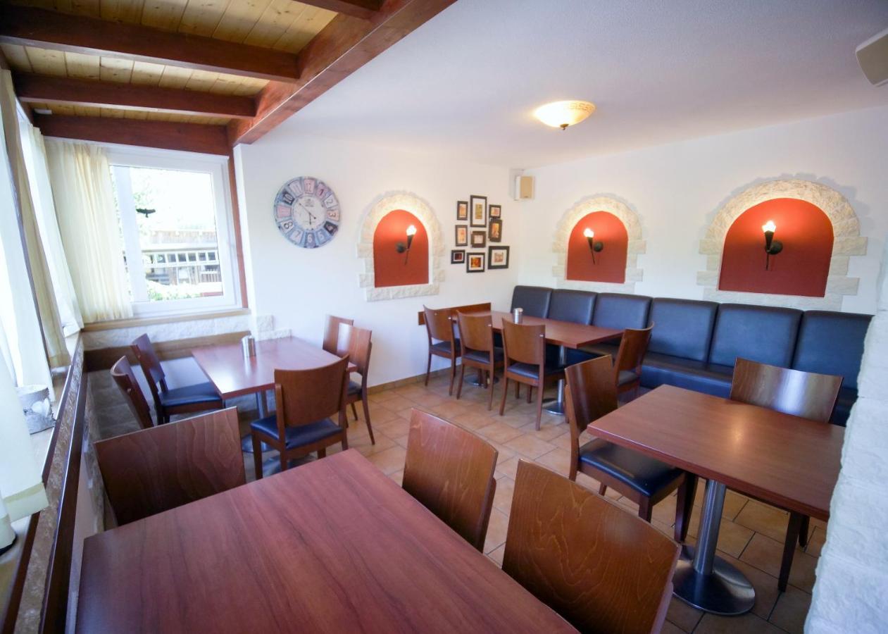 רוסט Gaestehaus Parkblick מראה חיצוני תמונה